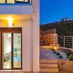Lia Chania With Private Ecologic Pool And Amazing View!