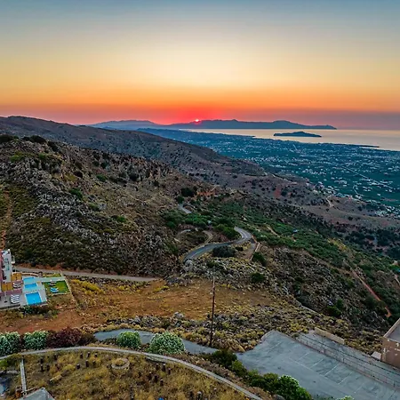 Lia Chania With Private Ecologic Pool And Amazing View!