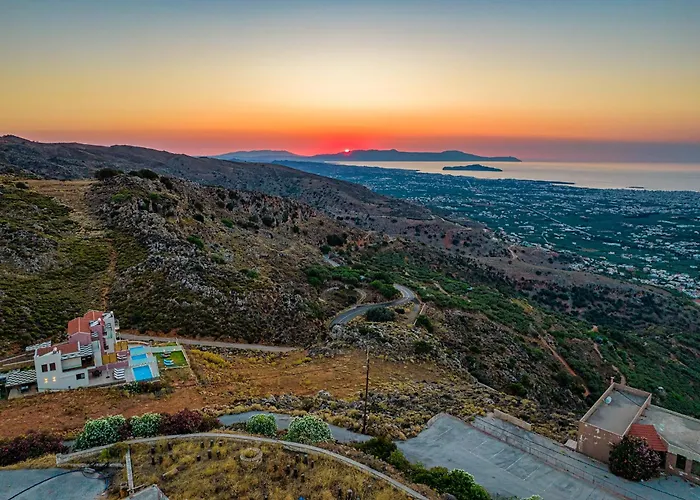 Lia Chania With Private Ecologic Pool And Amazing View!