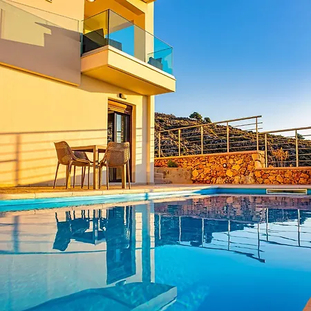 Lia Chania With Private Ecologic Pool And Amazing View! *
