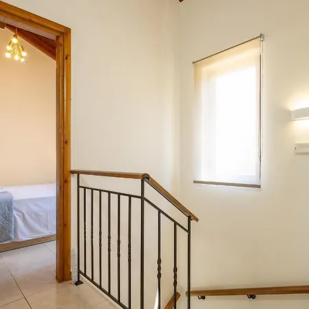 Villa Lia Chania With Private Ecologic Pool And Amazing View!