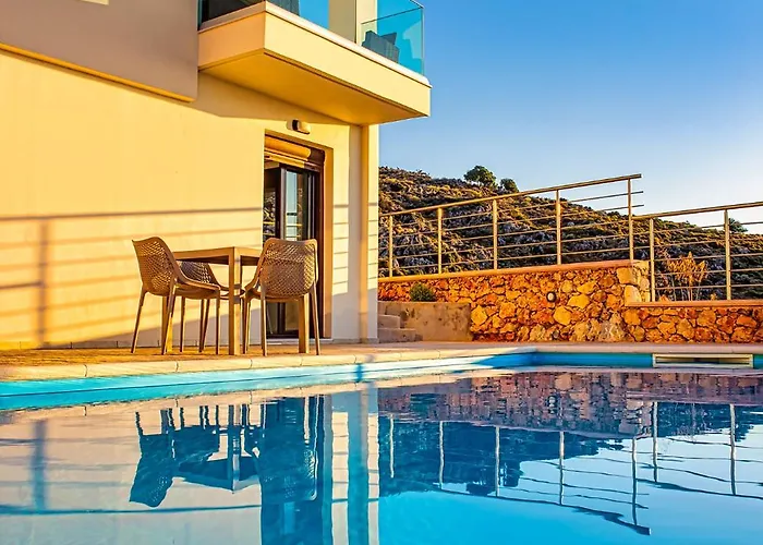 Lia Chania With Private Ecologic Pool And Amazing View! *