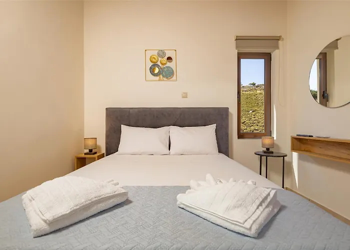 Villa Lia Chania With Private Ecologic Pool And Amazing View!